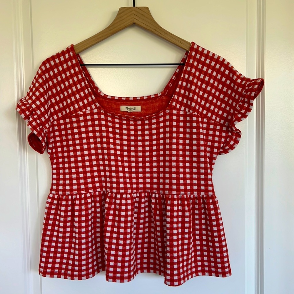Cute red Madewell top with ruffle detail. Worn once. Perfect condition.
